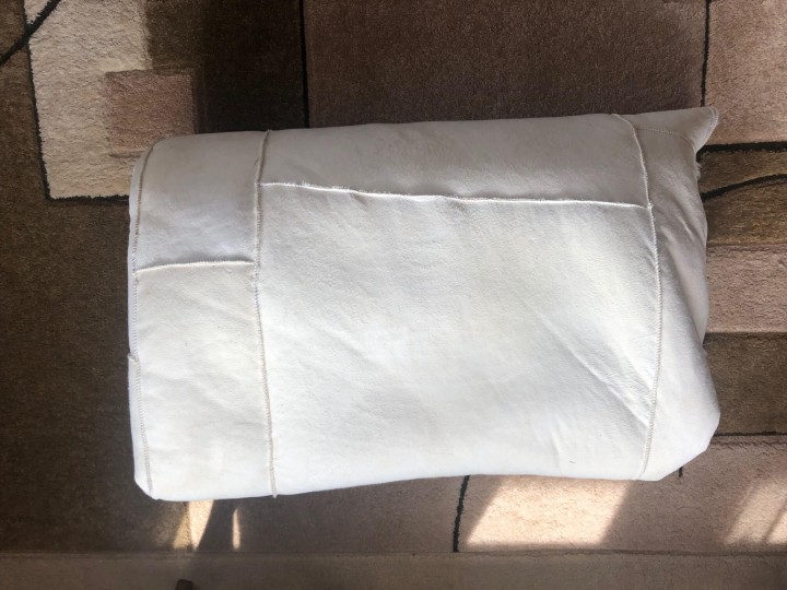 SCHLAFSACK FÜR ERWACHSENE AUS THERAPEUTISCHEM SCHAFFELL RELUGAN