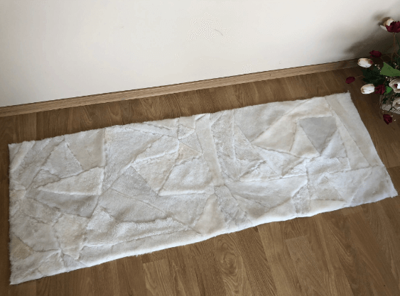 Teppich/Sesseldecke / Creme
