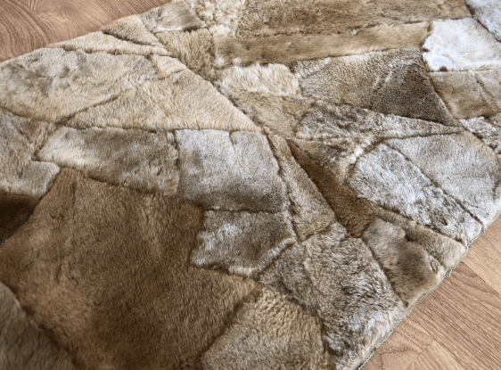Teppich/Sesseldecke braun